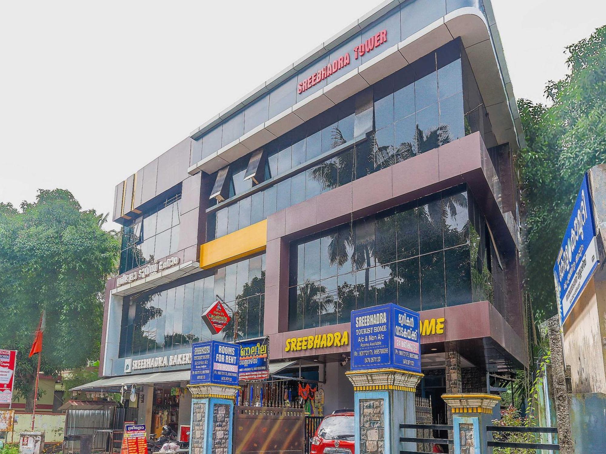 Hotel O Sree Bhadra Tourist Home Kollam Ngoại thất bức ảnh