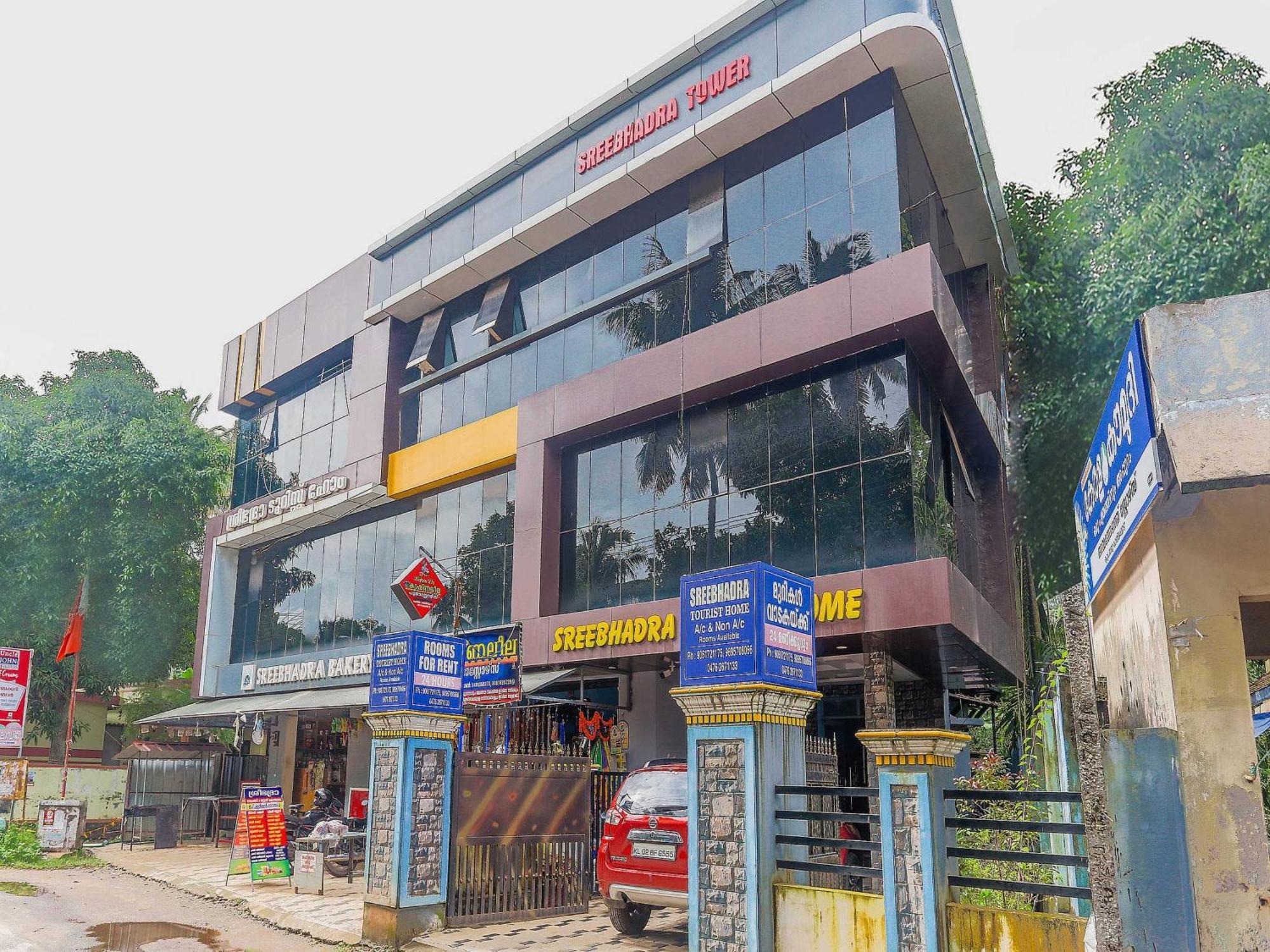 Hotel O Sree Bhadra Tourist Home Kollam Ngoại thất bức ảnh