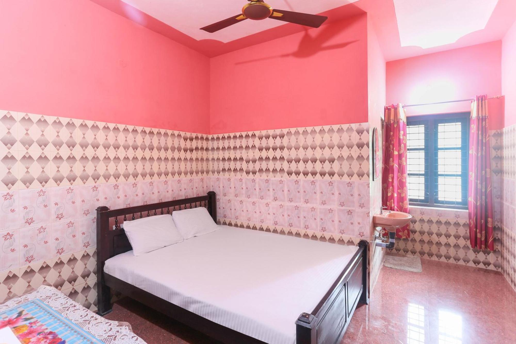 Hotel O Sree Bhadra Tourist Home Kollam Ngoại thất bức ảnh