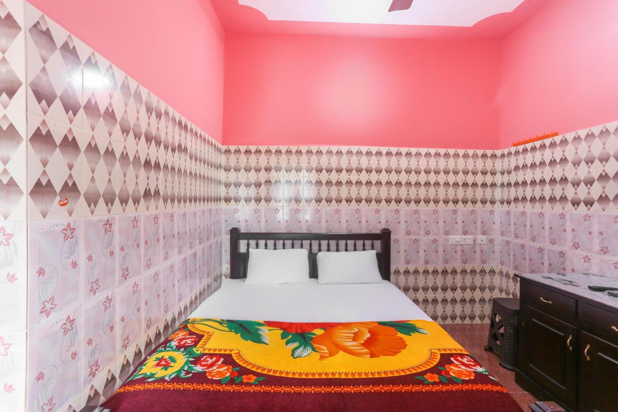 Hotel O Sree Bhadra Tourist Home Kollam Ngoại thất bức ảnh