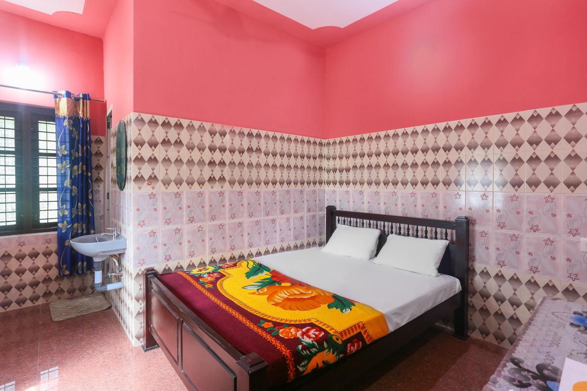 Hotel O Sree Bhadra Tourist Home Kollam Ngoại thất bức ảnh