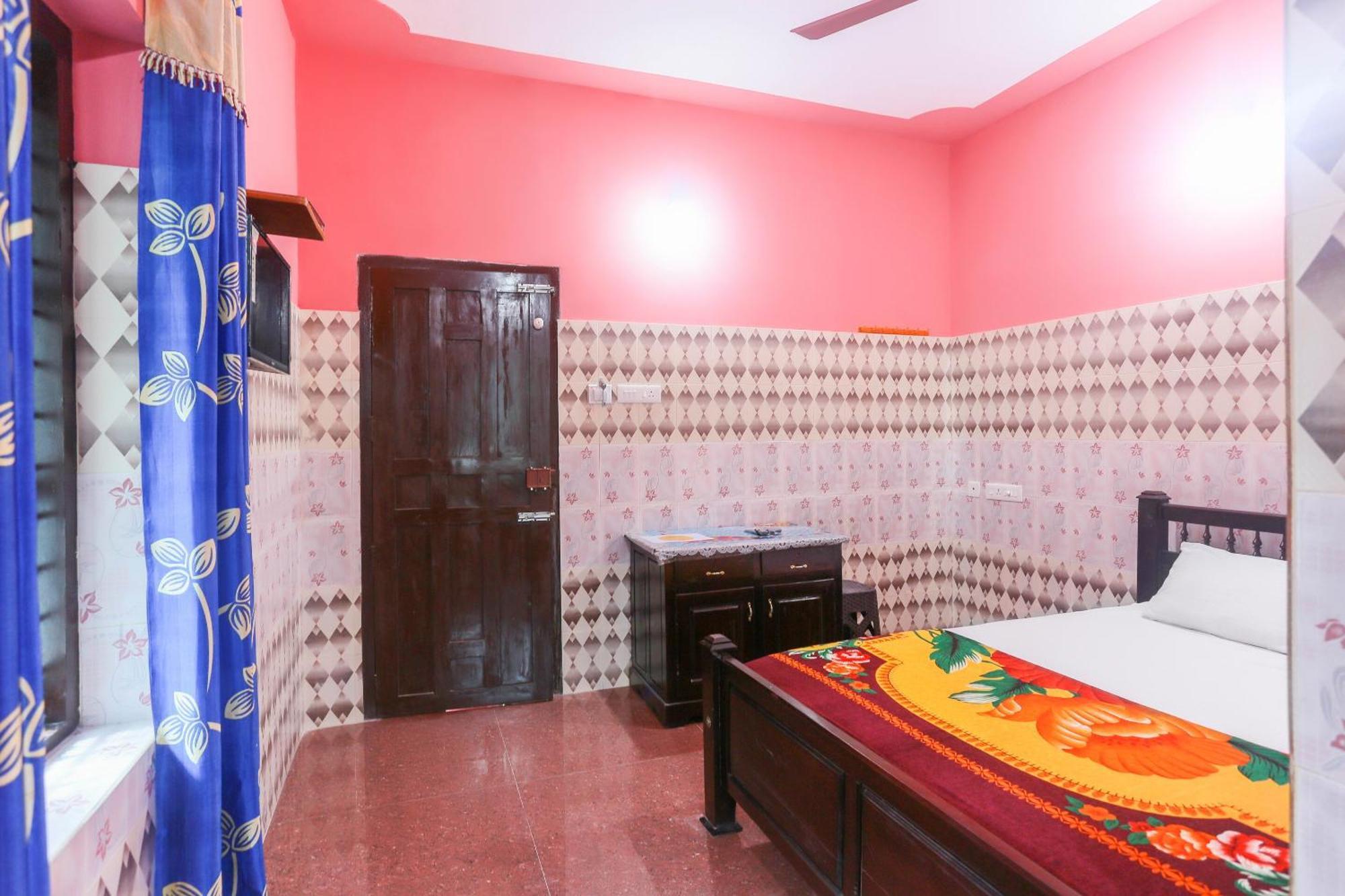 Hotel O Sree Bhadra Tourist Home Kollam Ngoại thất bức ảnh